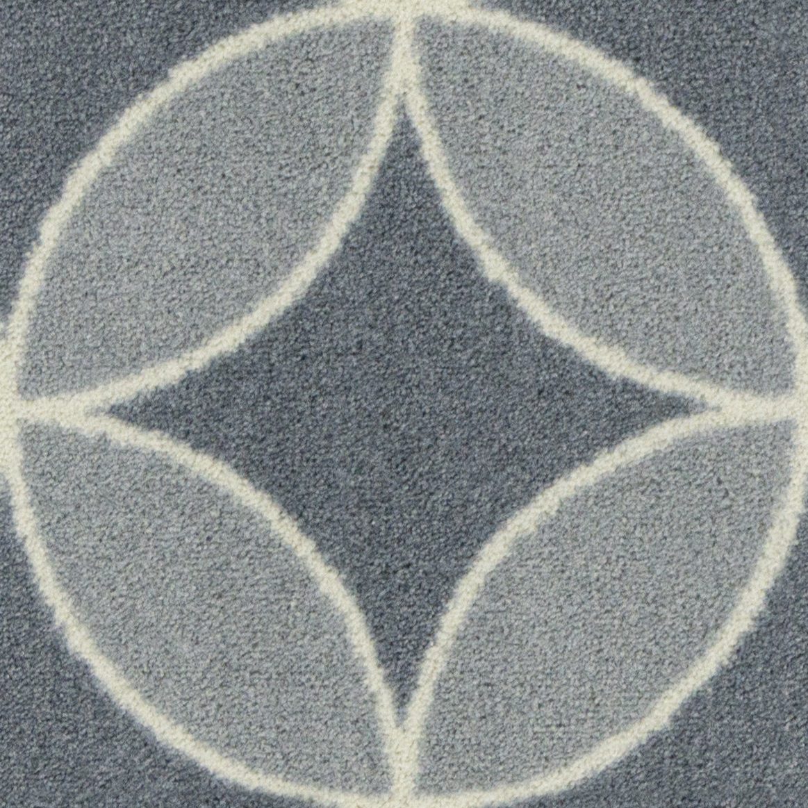 Eclipse carpet in Cloudy — full 13.5 inch pattern repeat